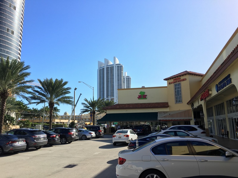 Miami Juice parking area